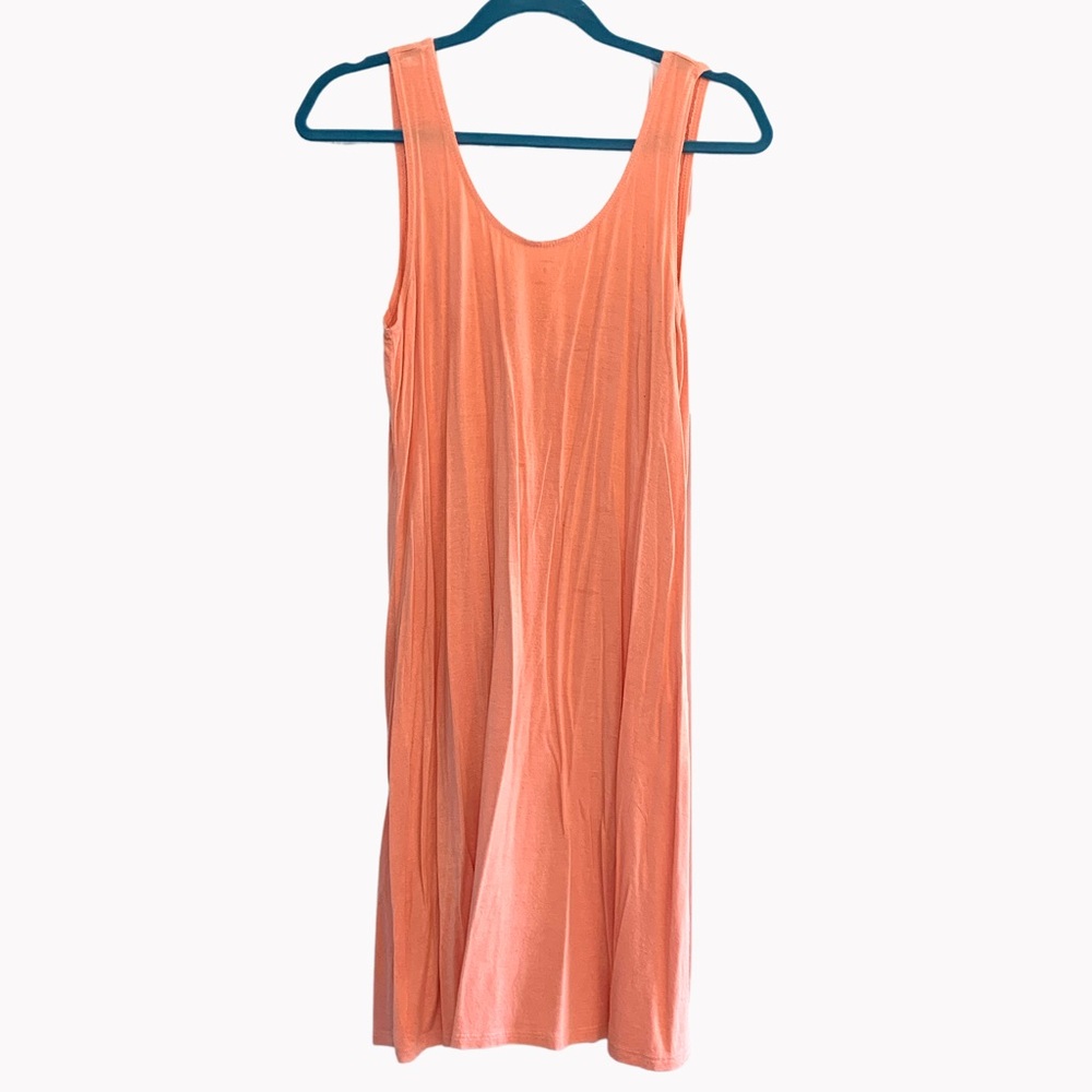 Sleeveless pink tshirt dress